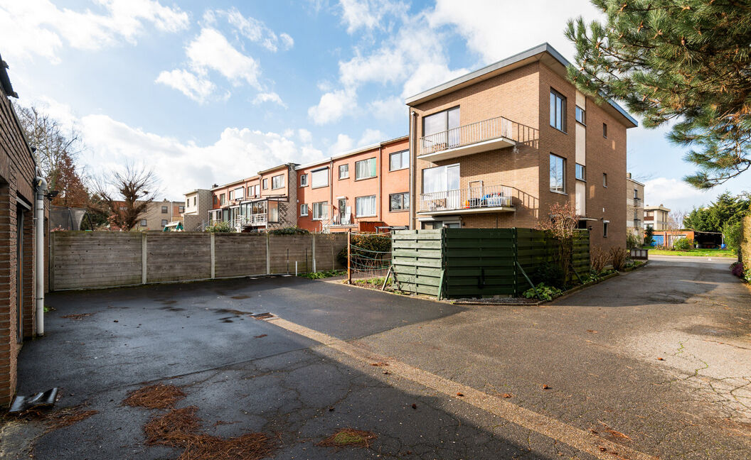 Appartement met tuin te koop in Aartselaar