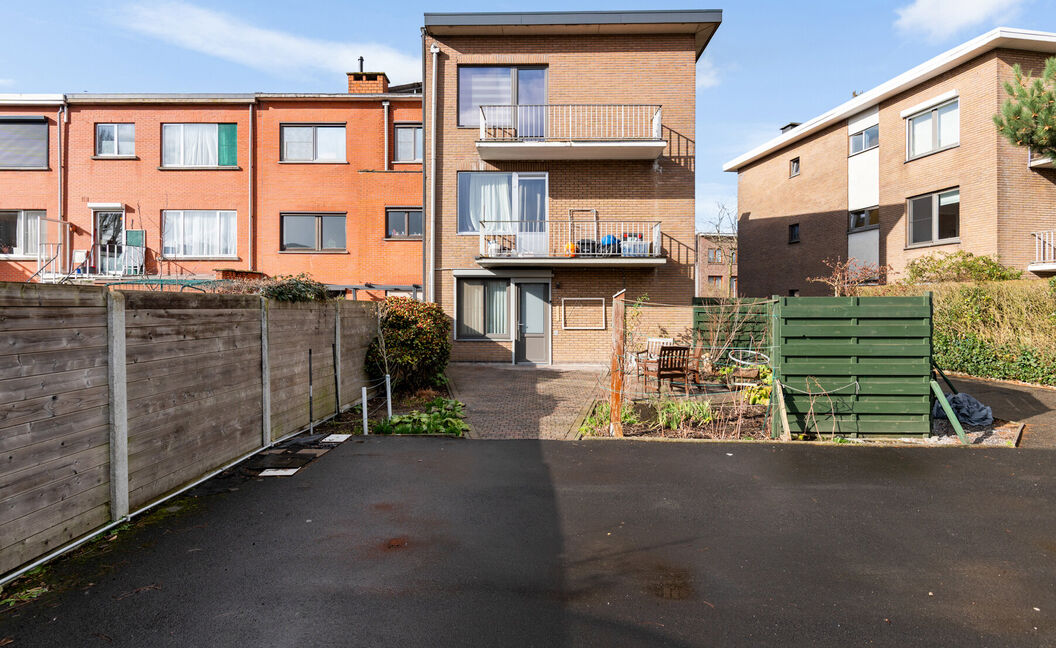 Appartement met tuin te koop in Aartselaar