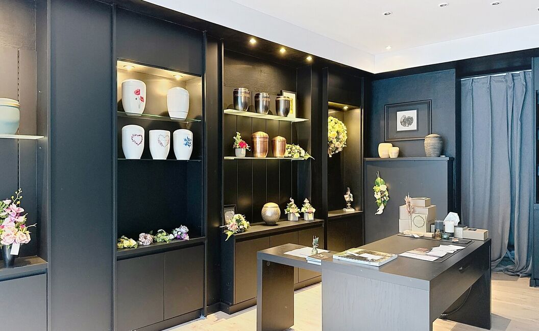 Commercieel gelijkvloers te koop in Aartselaar