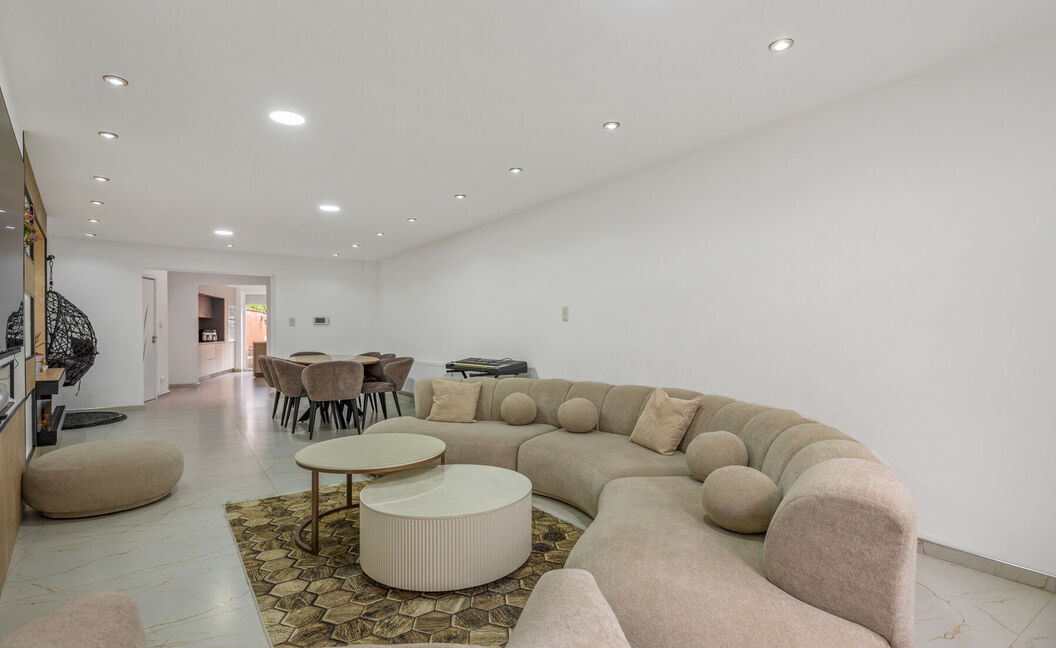 Gebouw voor gemengd gebruik te koop in Boom