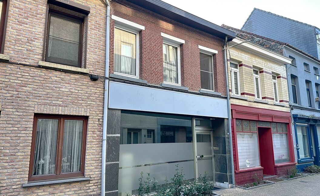 Gebouw voor gemengd gebruik te koop in Boom