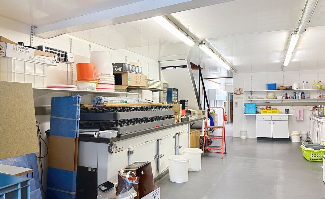 Gebouw voor gemengd gebruik te koop in Boom