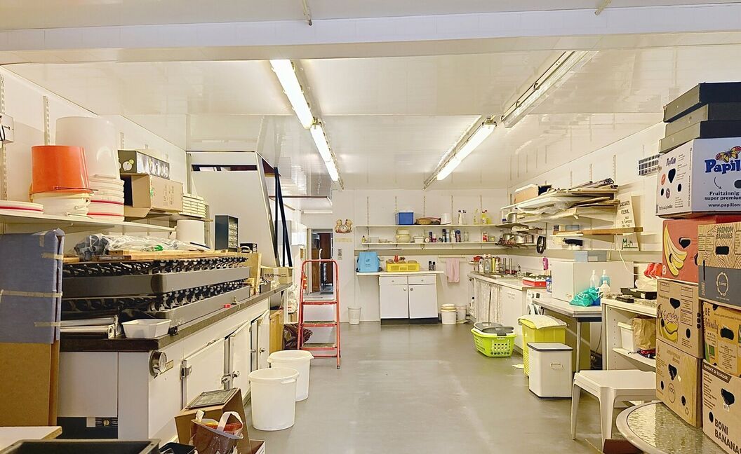 Gebouw voor gemengd gebruik te koop in Boom