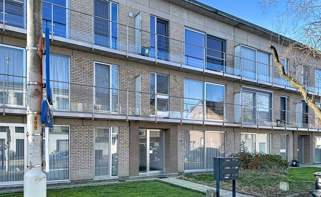 Gelijkvloerse verd. + tuin te koop in Aartselaar