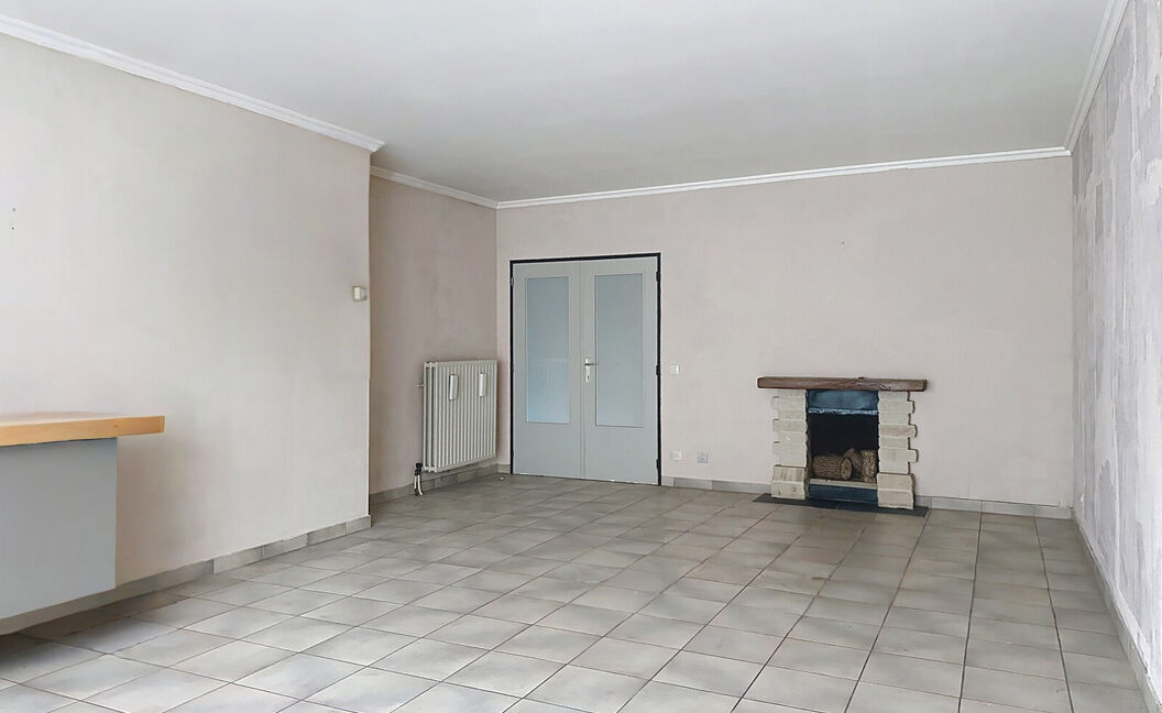 Gelijkvloerse verd. + tuin te koop in Aartselaar