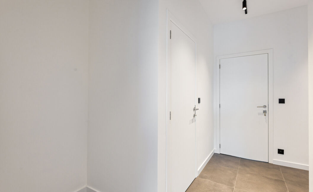 Gelijkvloerse verd. + tuin te koop in Hemiksem