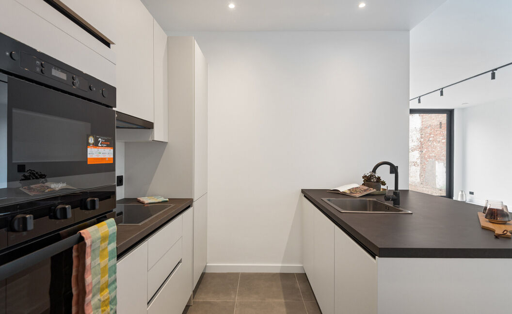 Gelijkvloerse verd. + tuin te koop in Hemiksem