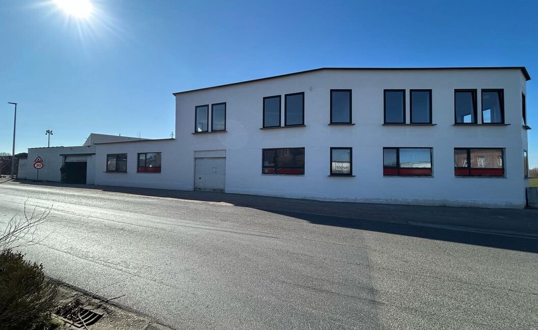 Industrieel gebouw te huur in Schelle