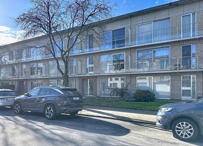 Gelijkvloerse verd. + tuin te koop in Aartselaar