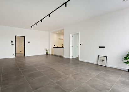 Gelijkvloerse verd. + tuin te koop in Hemiksem