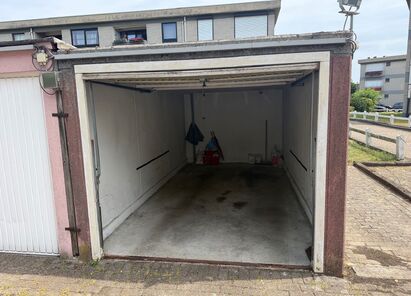 Gesloten garagebox te koop in Aartselaar